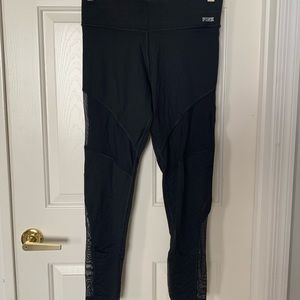 Victoria’s Secret Pink Ultimate Leggings. Size large.